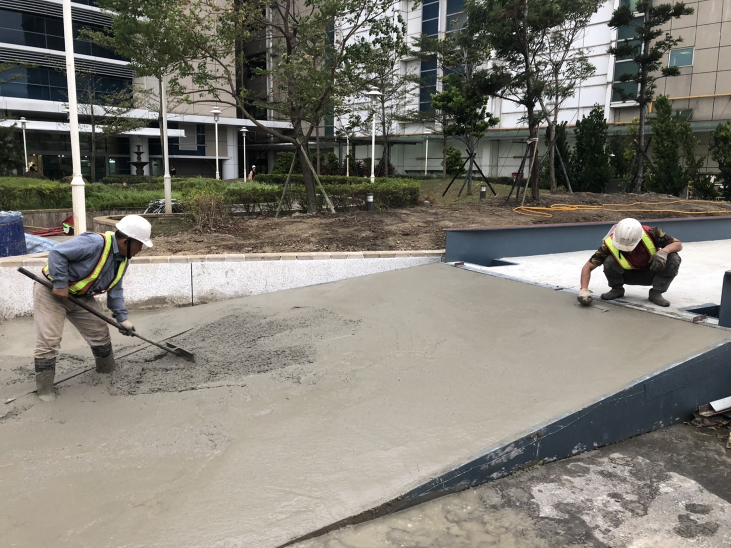 橋梁式平面卡車地磅 7 橋梁式地磅水泥平面地磅斜坡整理12