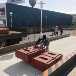 橋梁式平面卡車地磅 13 橋梁式地磅水泥平面地磅砝碼校正02