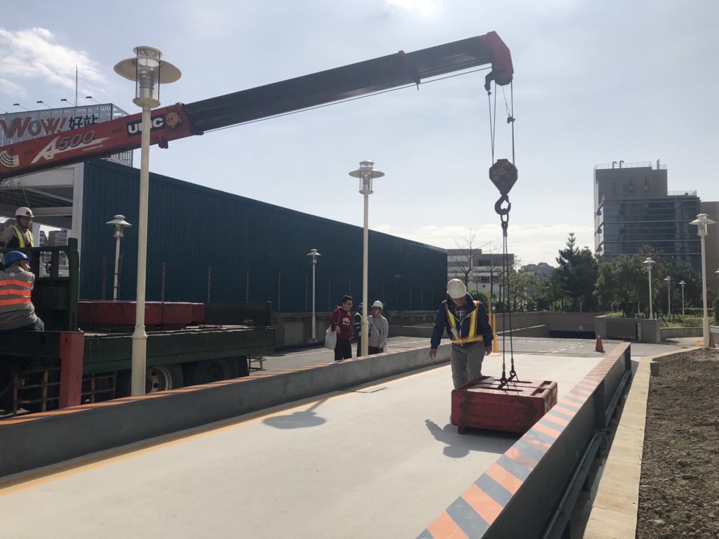 橋梁式平面卡車地磅 2 橋梁式地磅水泥平面地磅砝碼校正03