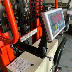 電動油桶夾桶車秤 19 電動油桶夾桶車秤